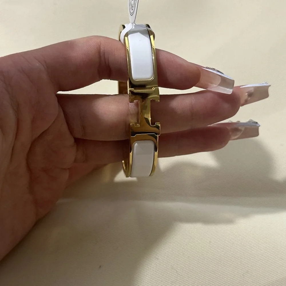 Hermès Buckle Enamel White Bracelet - Picture 3 of 6